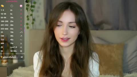 Snapshot of loriamarzinske chatting on 10/09/25, 09:24 Naomi online show from 10/09/25, 09:24