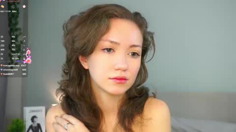 Snapshot of loriamarzinske chatting on 11/08/25, 10:41 Naomi online show from 11/08/25, 10:41