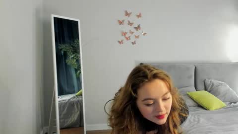 Snapshot of loritakufeldt chatting on 12/01/25, 07:30 Lina online show from 12/01/25, 07:30