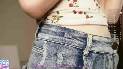 Snapshot of lornaelin chatting on 10/24/25, 06:48 Dia 700-1630Rose 1900-430UTC1 online show from 10/24/25, 06:48