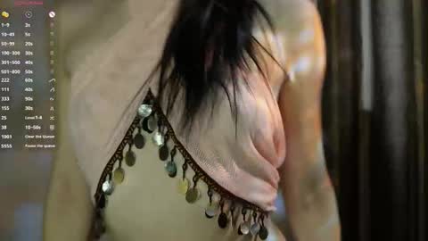 Snapshot of lornaelin chatting on 10/25/25, 08:22 Dia 700-1630Rose 1900-430UTC1 online show from 10/25/25, 08:22