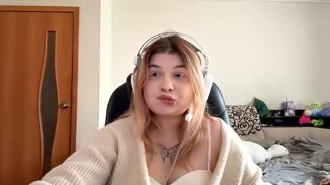 Snapshot of lorrainepurkiss chatting on 06/10/26, 06:34 Stasha online show from 06/10/26, 06:34