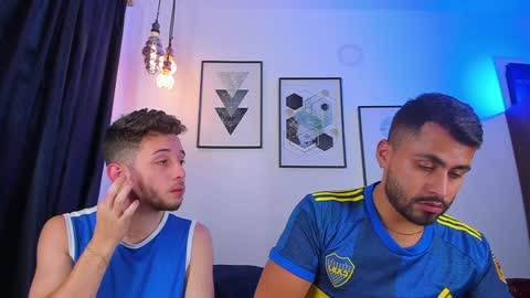 Snapshot of los_juanes chatting on 01/10/25, 07:54 JUAN  JUAN online show from 01/10/25, 07:54