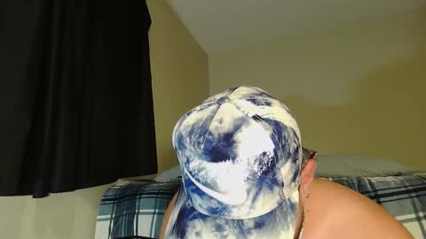 Snapshot of los_juanes chatting on 10/29/25, 09:33 JUAN  JUAN online show from 10/29/25, 09:33