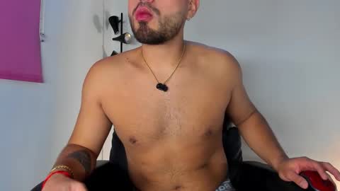 JUAN  JUAN online show from 02/05/26, 10:31