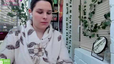 Alisa   My darlings online show from 12/15/24, 09:24