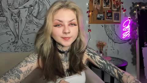 Snapshot of lostallice chatting on 01/07/25, 05:12 lostallice online show from 01/07/25, 05:12