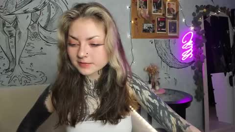 Snapshot of lostallice chatting on 01/25/25, 06:01 lostallice online show from 01/25/25, 06:01