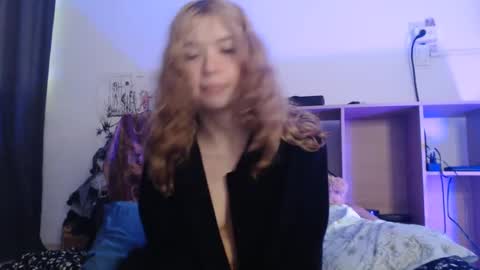 Snapshot of lostcausenef chatting on 10/07/25, 04:26 nefisa nef online show from 10/07/25, 04:26