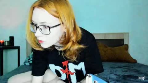 Snapshot of lostineden chatting on 06/16/26, 07:38 Eden online show from 06/16/26, 07:38