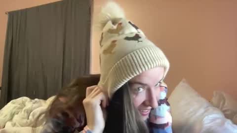 lothlori online show from 12/21/25, 02:24