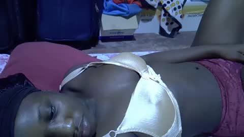 Snapshot of lotty_lavilla chatting on 01/16/26, 02:48 lotty_lavilla online show from 01/16/26, 02:48