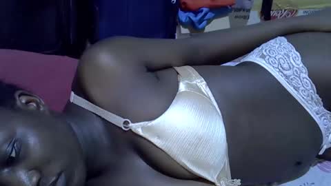 Snapshot of lotty_lavilla chatting on 01/16/26, 06:23 lotty_lavilla online show from 01/16/26, 06:23