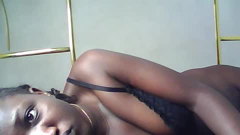 Snapshot of lotty_lavilla chatting on 06/17/26, 07:22 lotty_lavilla online show from 06/17/26, 07:22