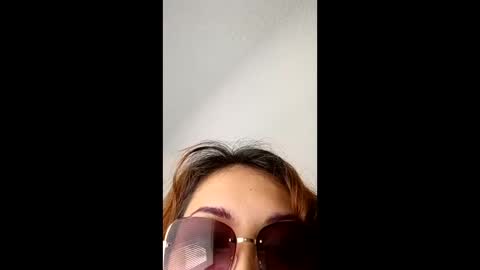 lotusbloom5 online show from 04/15/26, 04:03