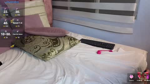 Snapshot of lou_rosse chatting on 12/13/24, 12:42  Lou Rosse  online show from 12/13/24, 12:42