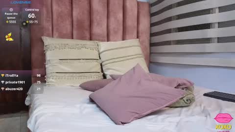 Snapshot of lou_rosse chatting on 03/01/25, 11:37  Lou Rosse  online show from 03/01/25, 11:37