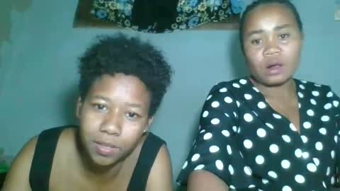 louane98 online show from 04/15/26, 02:02