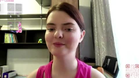 Esma online show from 05/29/26, 09:07