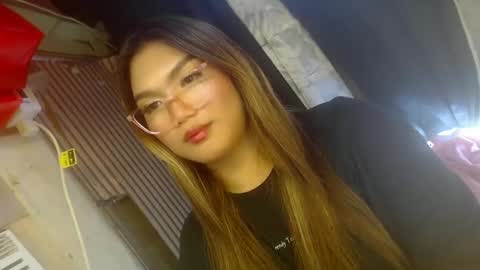 Snapshot of louheart chatting on 12/24/24, 11:11 Sweet online show from 12/24/24, 11:11