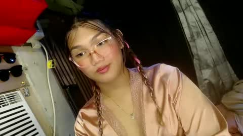 Snapshot of louheart chatting on 01/09/25, 12:30 Sweet online show from 01/09/25, 12:30