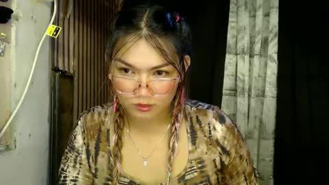 Snapshot of louheart chatting on 01/11/25, 04:14 Sweet online show from 01/11/25, 04:14