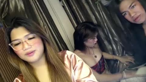 Snapshot of louheart chatting on 03/03/25, 09:33 Sweet online show from 03/03/25, 09:33