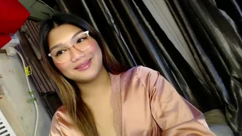 Snapshot of louheart chatting on 03/08/25, 07:09 Sweet online show from 03/08/25, 07:09