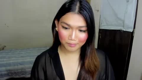 Snapshot of louheart chatting on 10/20/25, 03:12 Sweet online show from 10/20/25, 03:12