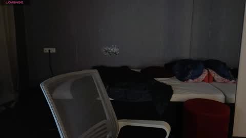 Snapshot of louie_evans chatting on 10/02/25, 03:30 louie_evans online show from 10/02/25, 03:30