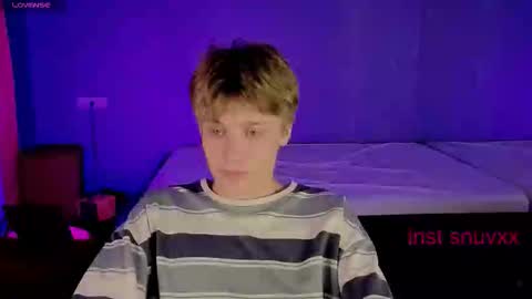 Snapshot of louie_evans chatting on 10/10/25, 03:55 louie_evans online show from 10/10/25, 03:55