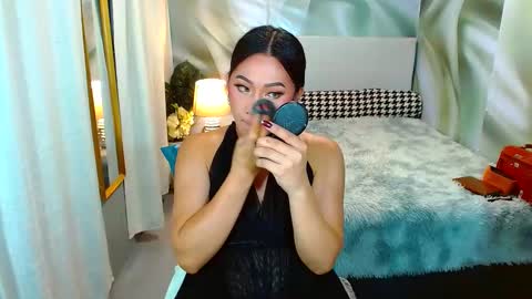 Snapshot of louie_sexy chatting on 02/08/25, 10:39 Cathy online show from 02/08/25, 10:39