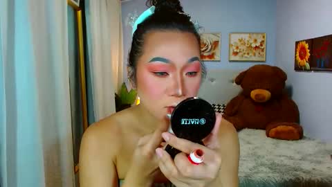 Snapshot of louie_sexy chatting on 10/25/25, 07:05 Cathy online show from 10/25/25, 07:05