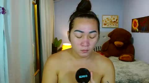 Snapshot of louie_sexy chatting on 10/31/25, 11:44 Cathy online show from 10/31/25, 11:44