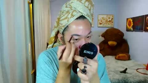 Snapshot of louie_sexy chatting on 11/01/25, 09:00 Cathy online show from 11/01/25, 09:00