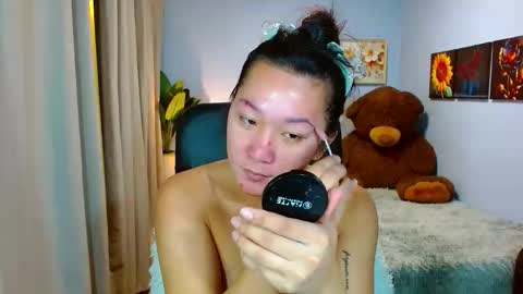 Snapshot of louie_sexy chatting on 11/28/25, 10:40 Cathy online show from 11/28/25, 10:40