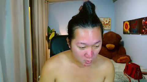 Snapshot of louie_sexy chatting on 12/01/25, 10:20 Cathy online show from 12/01/25, 10:20