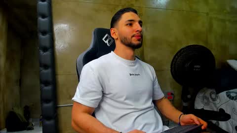 Louis online show from 03/08/25, 07:31