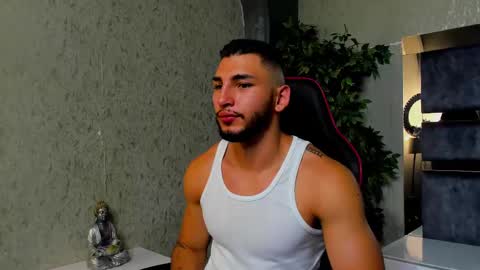 Louis online show from 10/10/25, 08:19