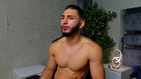 Louis online show from 11/24/25, 04:07