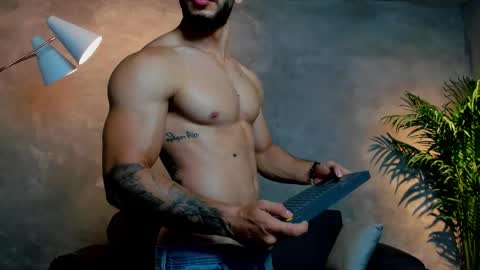 Louis online show from 01/10/26, 03:03