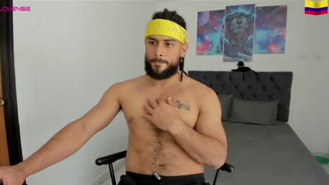 louis_marley_ online show from 12/18/24, 05:10