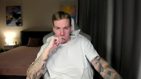 Louis  online show from 12/30/24, 01:26