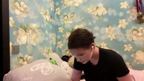 Sasha online show from 07/02/26, 06:36