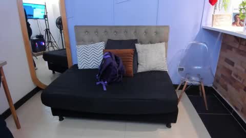 Louren Fox online show from 11/28/25, 11:24