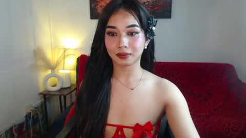 Snapshot of lovabletrans_deia chatting on 06/29/26, 07:25 DEIA online show from 06/29/26, 07:25
