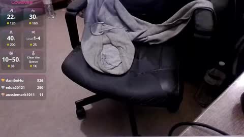 Snapshot of lovbo8 chatting on 01/06/25, 10:58 lovbo8 online show from 01/06/25, 10:58