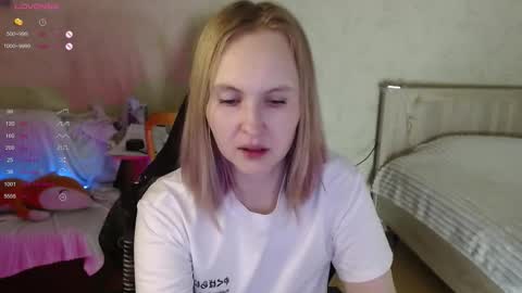 Snapshot of love_agatha chatting on 11/03/25, 03:08 Agatha online show from 11/03/25, 03:08