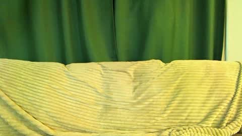 Snapshot of love_attation chatting on 11/15/25, 02:42 Cute face online show from 11/15/25, 02:42