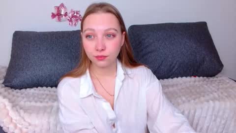 love bella  online show from 02/16/26, 12:07